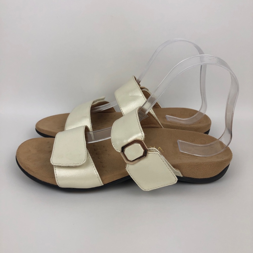 Vionic Camila Flat Sandal
